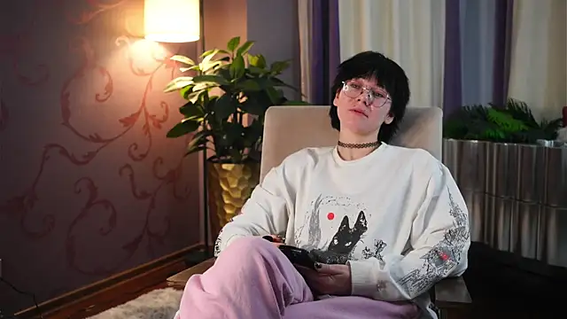 MiTeehee online show from November 14, 11:54 am