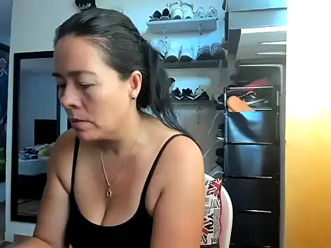 caroline 47 online show from May 3, 3:37 pm