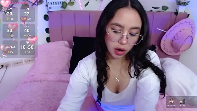 amaris ferrer online show from December 4, 1:19 am