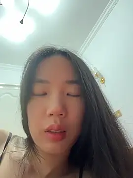 TinyBabe online show from April 27, 2:47 pm