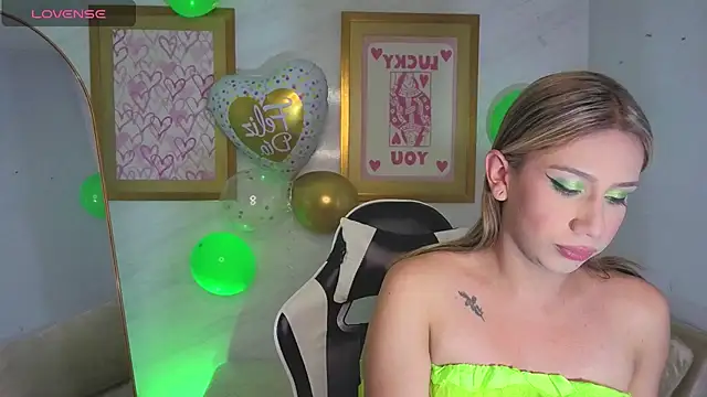 Evy Luxx v online show from March 18, 3:33 am