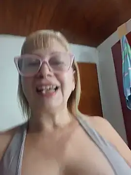 SexyMilf1211 online show from July 25, 5:42 pm