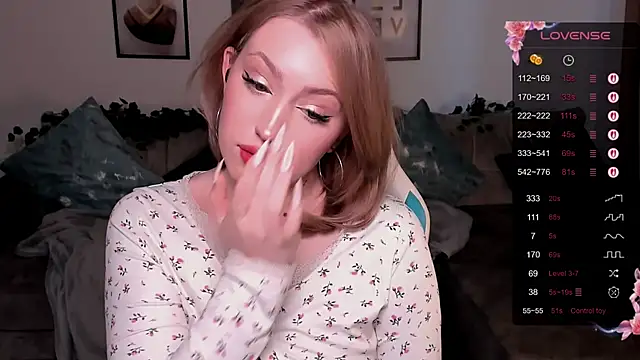 Jenny luve online show from November 22, 8:28 am