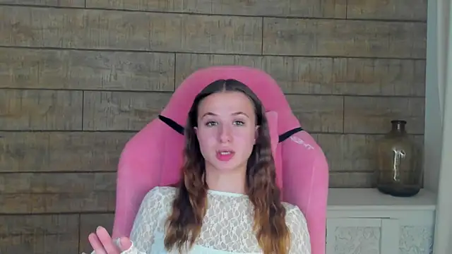 KristinaBellini online show from November 29, 5:17 pm