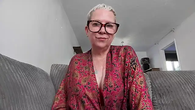 missyb x online show from July 20, 10:39 am