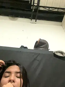 lizmy online show from November 23, 9:22 am