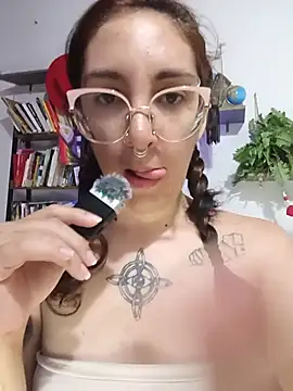 Melinerd online show from July 30, 9:04 pm