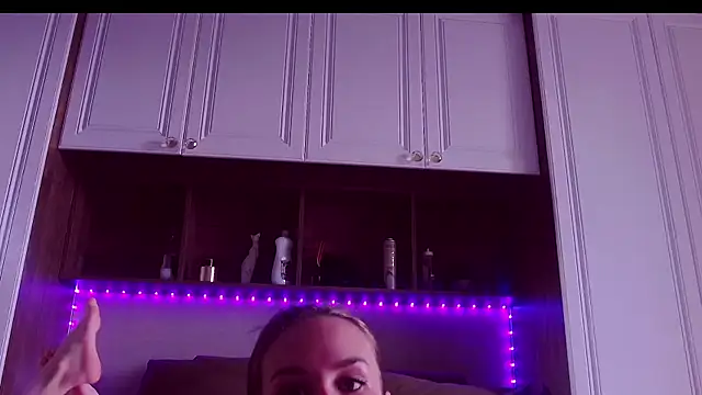 ArielEvans online show from July 29, 2:55 am
