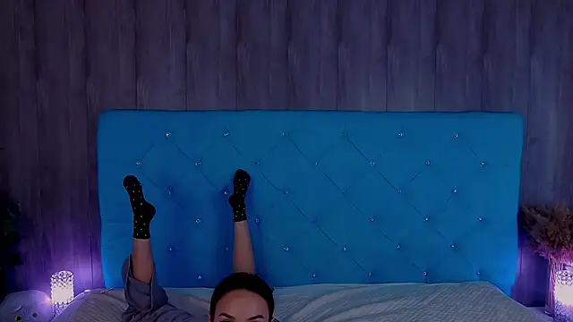 ArielEvans online show from June 22, 3:47 am