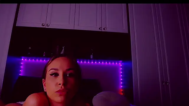 ArielEvans online show from August 7, 3:46 am