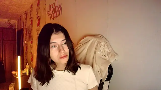 KristinaScott online show from February 3, 3:39 pm