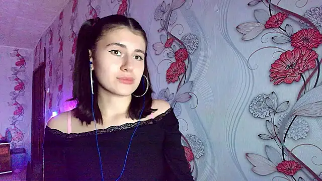 KristinaScott online show from January 16, 4:25 pm