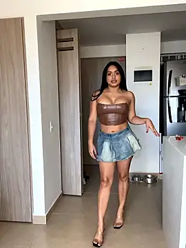 AvaLee  online show from January 7, 10:24 pm