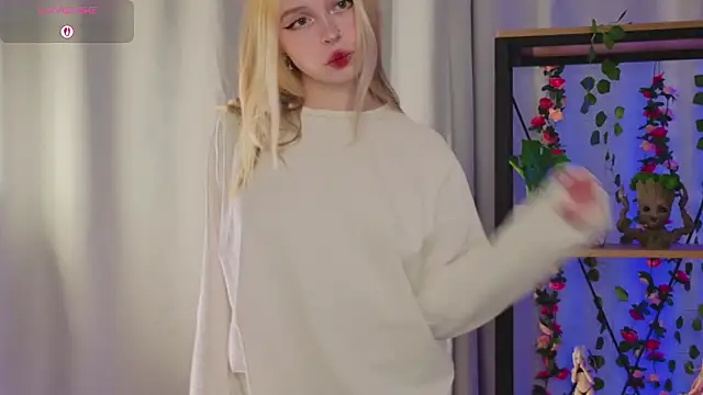 ElvenQueen online show from March 5, 3:19 pm