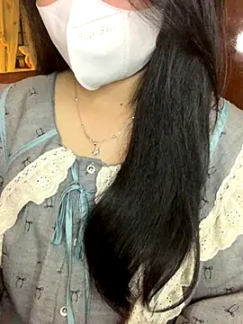 Hanni 22 online show from November 29, 3:49 pm