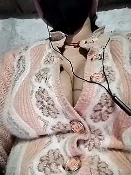 CUTE 123X online show from November 19, 4:40 pm