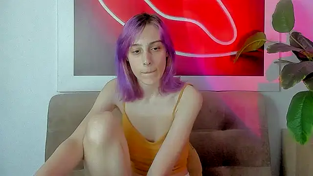 MiilaGlow online show from May 3, 1:25 pm
