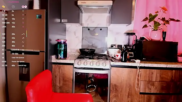 latinbitch online show from May 1, 9:29 pm