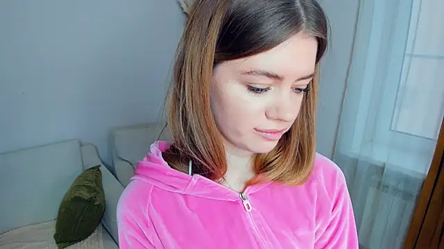 AngelesBenitz online show from December 16, 7:14 am