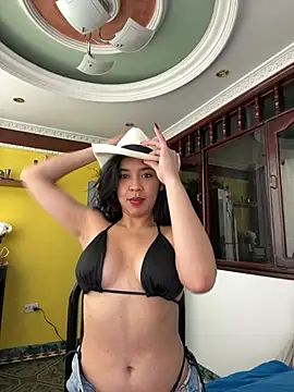 Esmerald 1111 online show from May 4, 1:48 pm