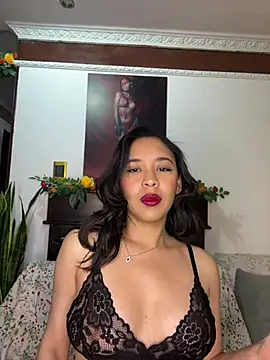 Esmerald 1111 online show from July 20, 10:18 am