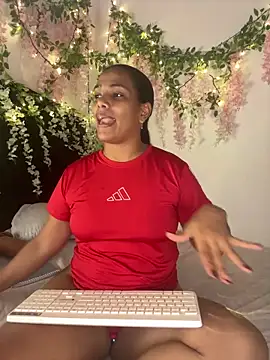 ArielleMillerr- online show from April 29, 5:26 pm