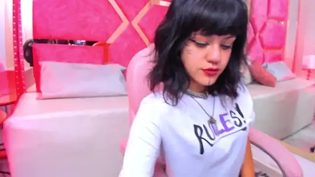 Nahemont Sadish online show from November 18, 7:37 pm