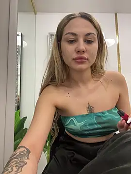 Chloe GraceeX online show from March 10, 6:34 pm