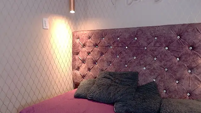 CataleyaDamourx online show from January 17, 11:40 am