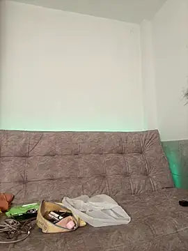 Megan Ivy online show from August 4, 12:11 pm