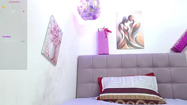 kloe wish online show from December 1, 1:25 pm