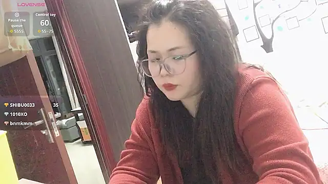 Huahua3187 online show from December 1, 12:30 pm