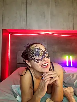 lady moonshine online show from November 26, 2:07 pm