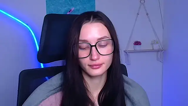 Stella XO online show from February 10, 6:38 am