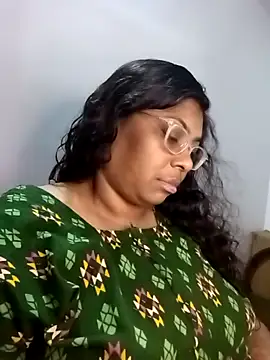 Riya-mallus online show from November 26, 3:35 pm