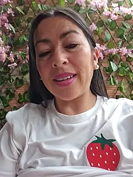 JustSamantha  online show from August 1, 2:52 pm