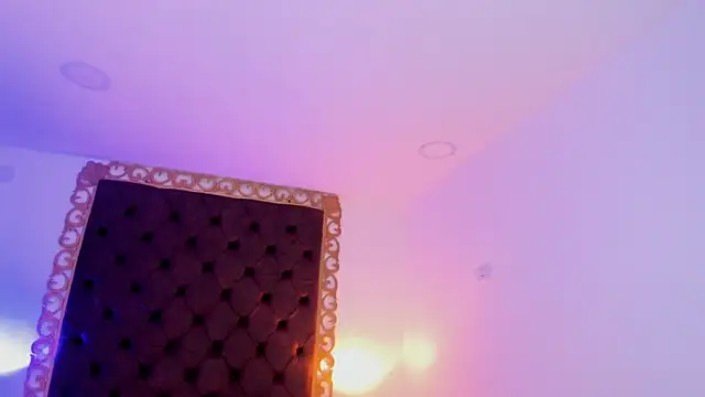 ValeriaCardenas  online show from April 26, 2:04 pm