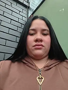 Kendra-daring online show from August 3, 7:30 pm
