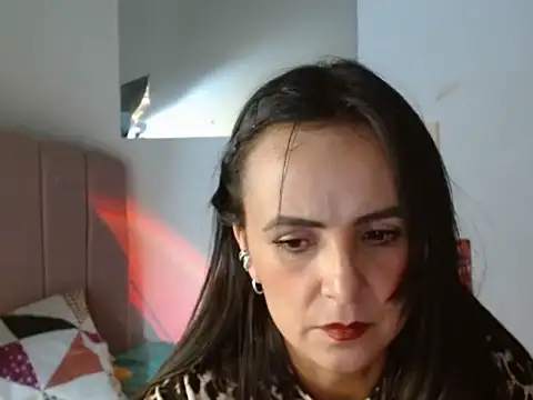 Juliana  lx online show from April 30, 5:40 pm