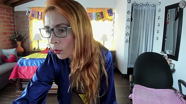 Charlotte-Willson online show from June 27, 4:13 pm