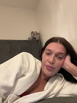 Kerysmae online show from November 26, 9:05 pm