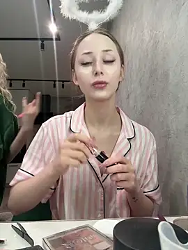 GraceSecrettt online show from February 7, 4:55 pm