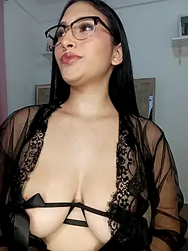 Isa londonn21 online show from March 12, 7:16 pm