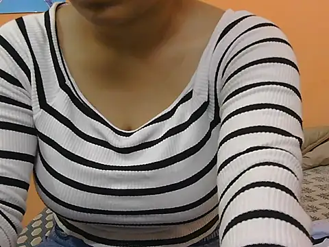 Honey Baby1 online show from February 11, 5:42 am