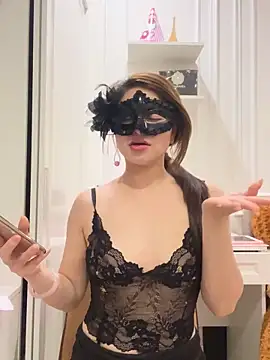 Queen-of-Love online show from April 30, 8:57 pm