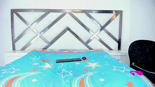 kendallricci online show from January 17, 8:27 pm