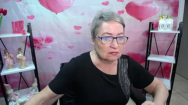 OlgaLuck online show from May 6, 5:11 am