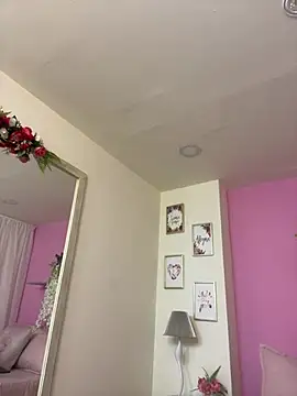 LauraRaider online show from July 20, 11:27 pm