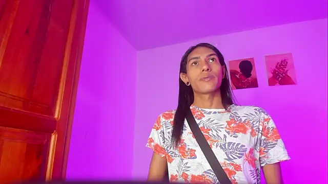 ValeryTs1 online show from June 18, 6:13 pm