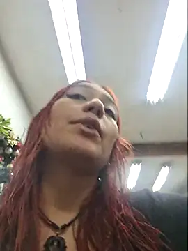 Eveeelyn25 online show from December 4, 12:02 am